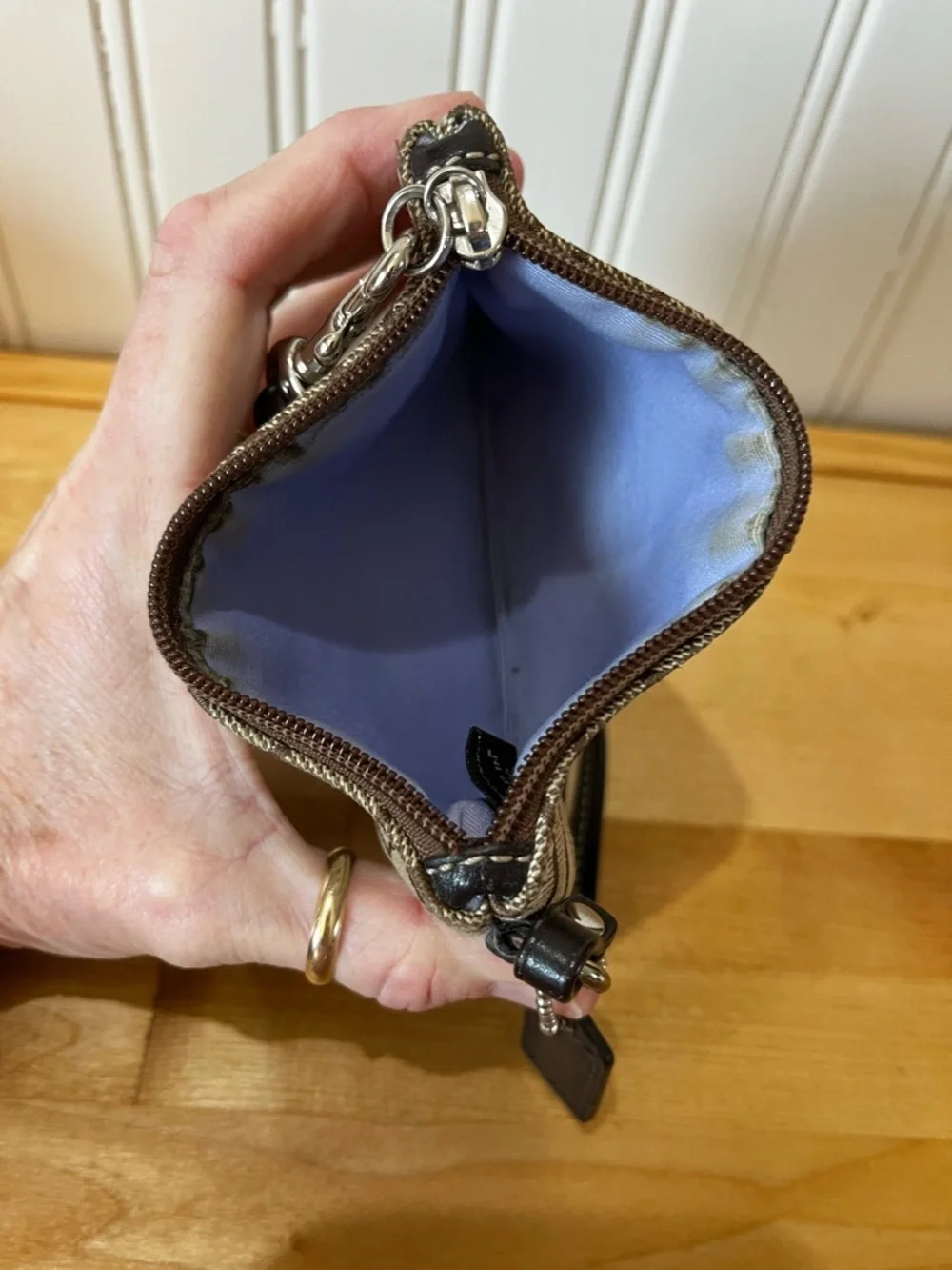 Coach Signature Lozenge wristlet- Vintage